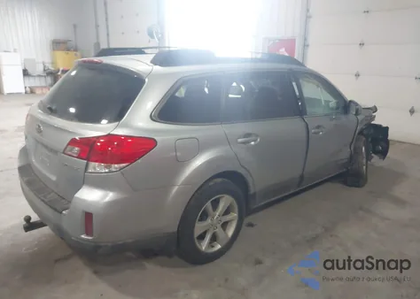 2013 Subaru Outback 2.5I Premium z USA, uszkodzony, nr VIN 4S4BRCCC9D3240895